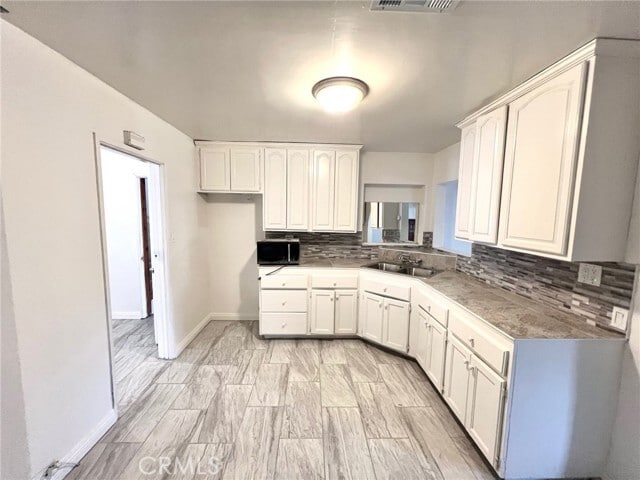 Building Photo - 1263 Lomita Rd