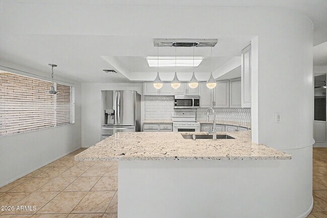 Building Photo - 3734 E Montecito Ave