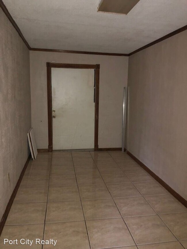 Building Photo - 3 br, 2 bath House - 3328 Jewella