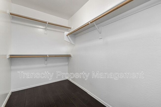 Building Photo - 41207 N Cambria Dr