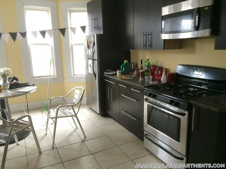 Building Photo - 3147-3149 Washington St.