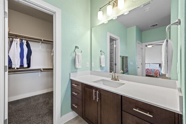 Building Photo - 6717 Alleyton Dr