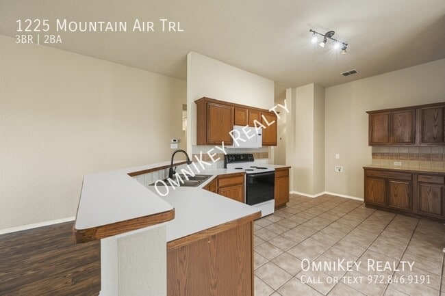 Building Photo - 1225 Mountain Air Trail