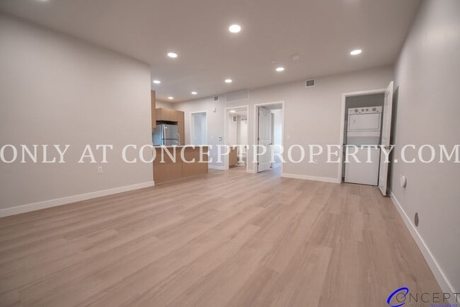 Building Photo - Embrace fresh, modern mountain living in this spacious 2-bedroom, 2-bath apartment at Studio Cros...