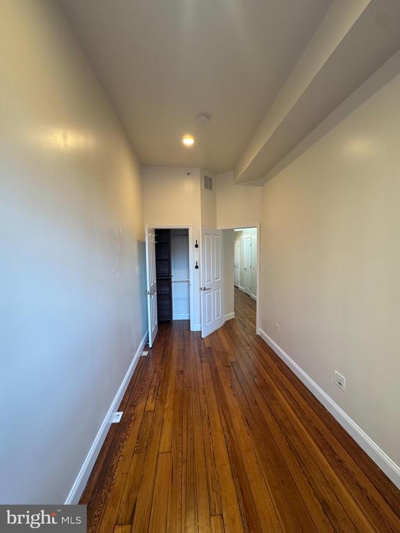 Building Photo - 1029 St Paul St