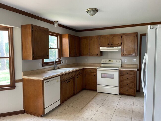 Building Photo - 2102 Horse Shoe Bend