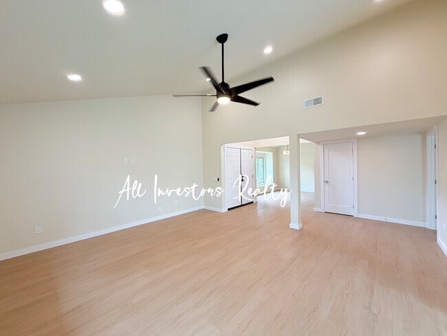 Building Photo - 4603 Driftwood Cir