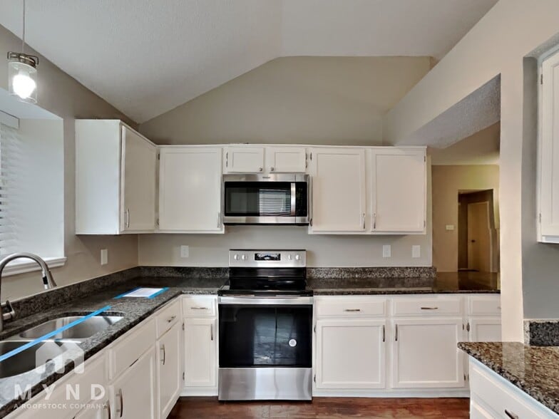 Building Photo - 208 S Malone Rd