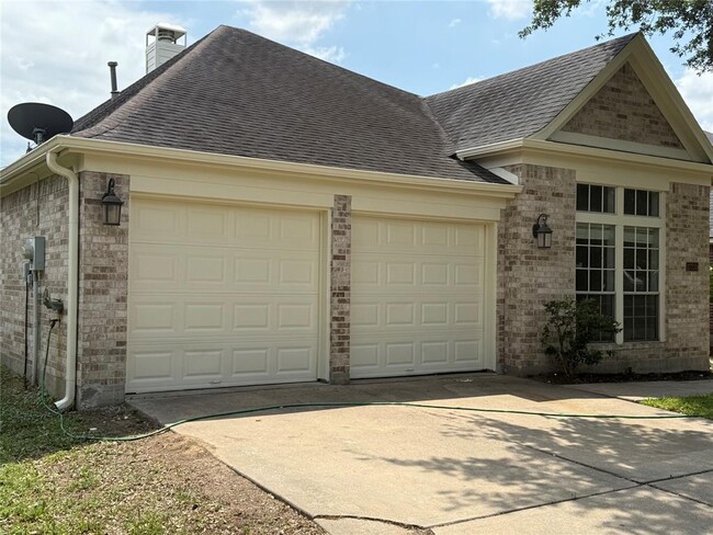 Building Photo - 17235 Eden Falls Ct