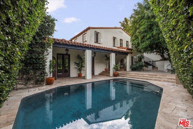 Building Photo - 1901 El Cerrito Pl