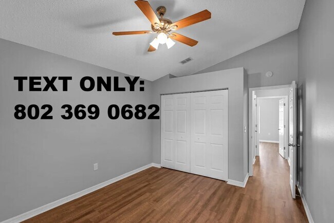 Building Photo - 2008 Sarah Louise Dr