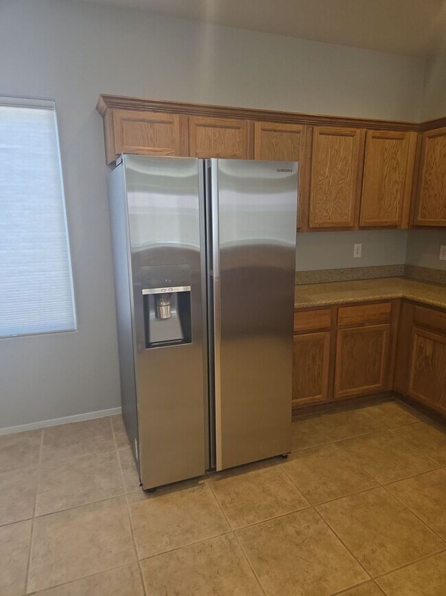Building Photo - 3-bedroom, 2-bath home located in a cul-de-sac in desirable Anthem Highlands.