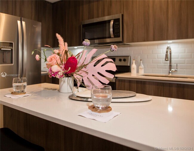 Building Photo - 9480 NW 41st St