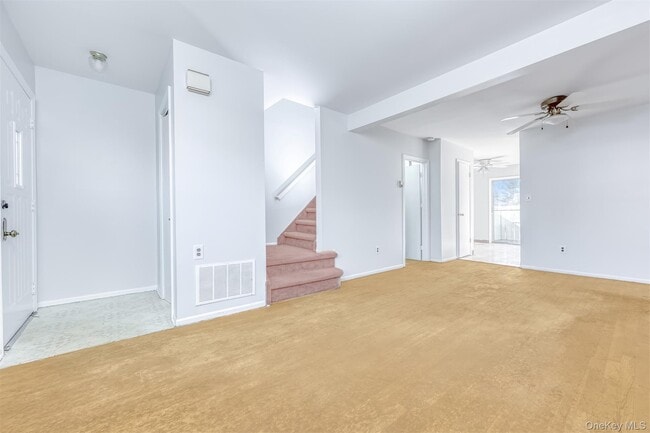 Building Photo - 23 Gladys Dr