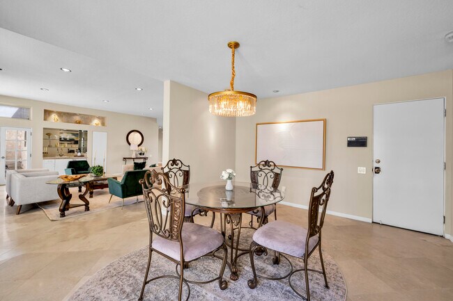 Building Photo - 45458 Rancho Palmeras Dr