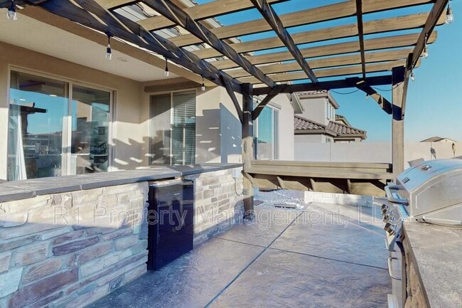 Building Photo - 8812 Jet Stream Rd NW