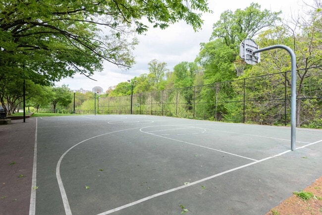 Building Photo - 2630 Adams Mill Rd NW