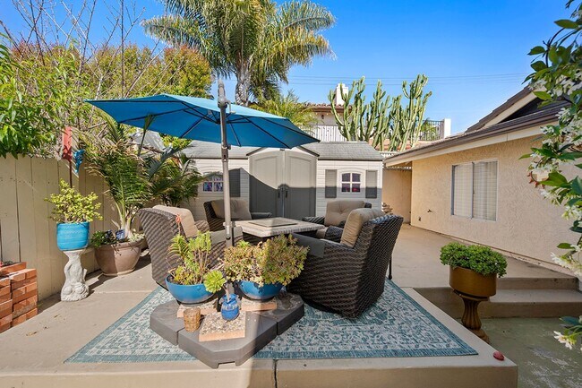 Building Photo - Ocean View La Jolla Home | 3BR + 3BA | Patio, Balcony & 2-Car Garage