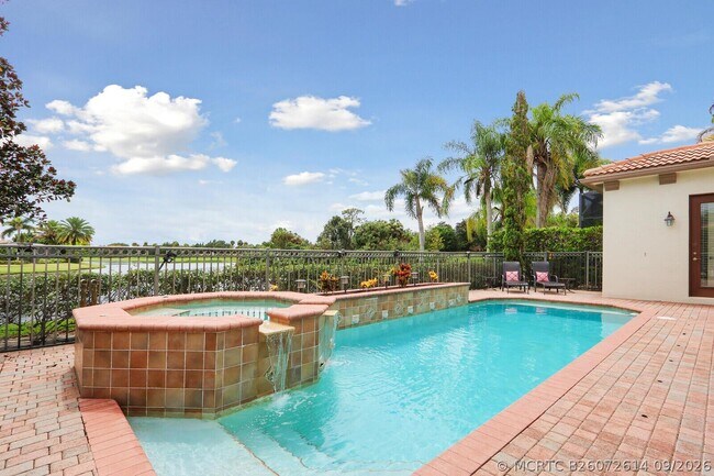 Building Photo - 9885 SW Torriente Ln