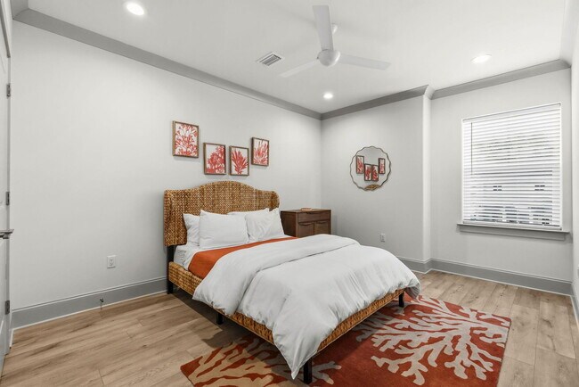 Building Photo - 45 Golden Bell Ct