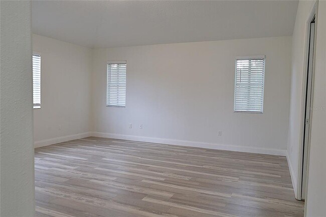 Building Photo - 5308 Cedarshake Ln