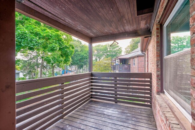 Building Photo - 25 Langley Cir