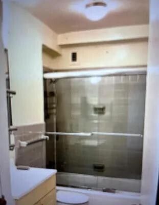 Building Photo - 77 W 55th St