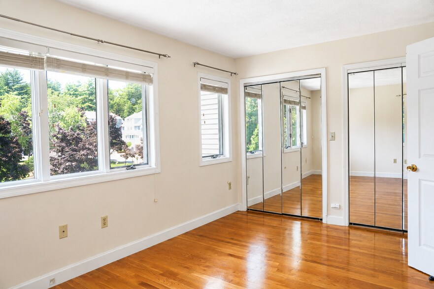 Building Photo - 701 Sherwood Forest Ln