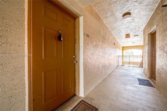 Building Photo - 151 SW 117th Ave