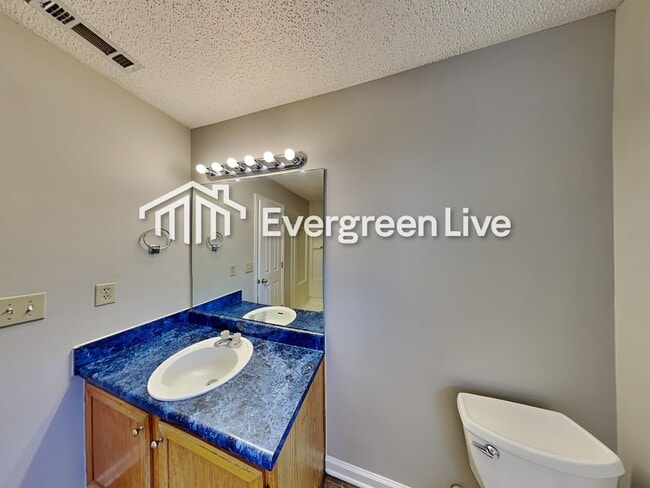 Building Photo - 183 Regency Park Dr