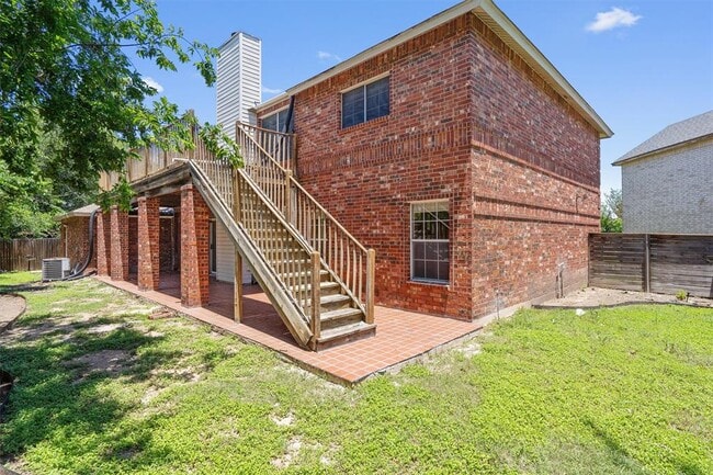 Building Photo - 201 Covala Dr