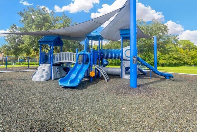 Building Photo - 8307 Manor Club Cir