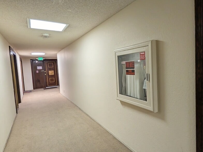 Hallway - 398 Parrott St
