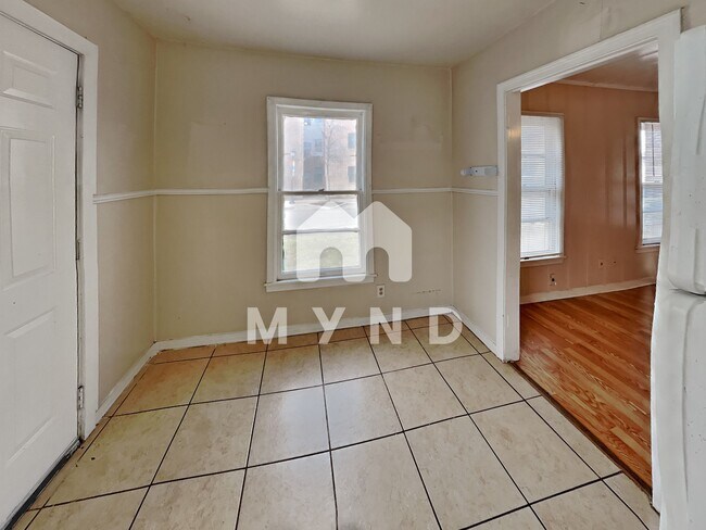Building Photo - 211 Kerby St