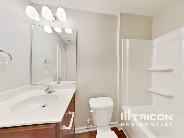 Building Photo - 1756 Pinnacle Oaks Dr