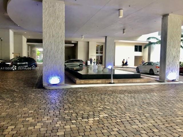 Building Photo - 1060 Brickell Ave