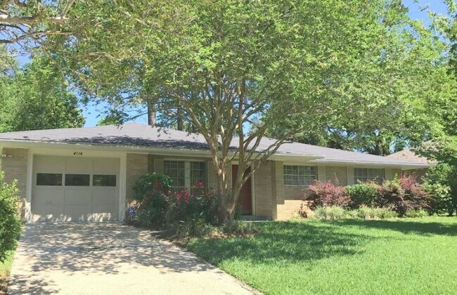 Primary Photo - 4116 Fleet Dr