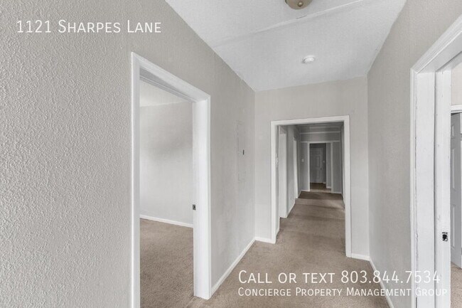 Building Photo - 1121 Sharpes Ln
