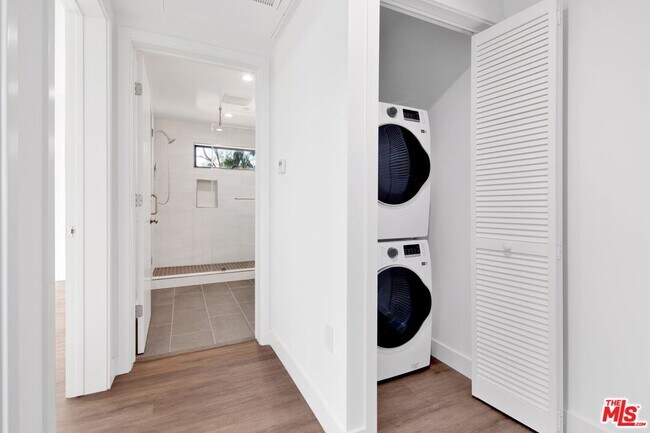 Building Photo - 1458 Butler Ave