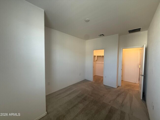 Building Photo - 1959 E Hampton Ln