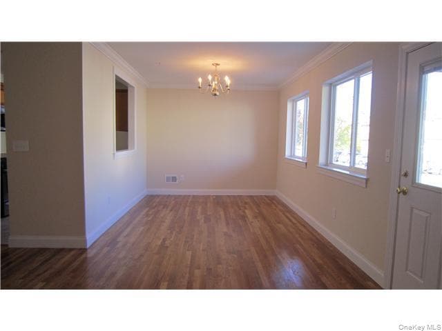 Building Photo - 402 Tondo Cir