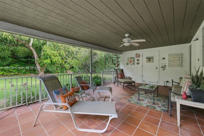 Building Photo - 7548 SW 58th Ave