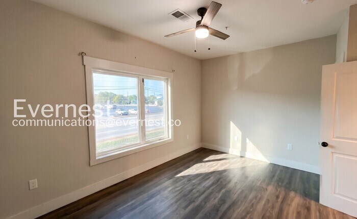 Building Photo - 5407 Hixson Pike