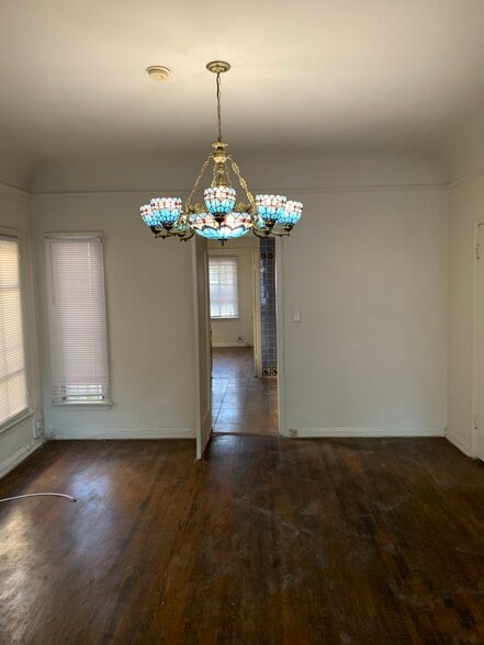 Dining room - 822 S Curson Ave