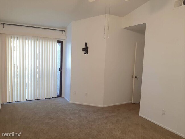 Building Photo - 9302 Twin Trails Dr