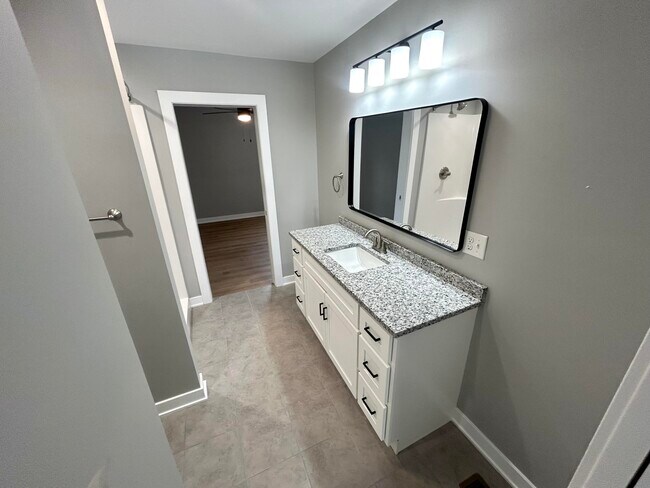 Building Photo - 1611 KY-1247