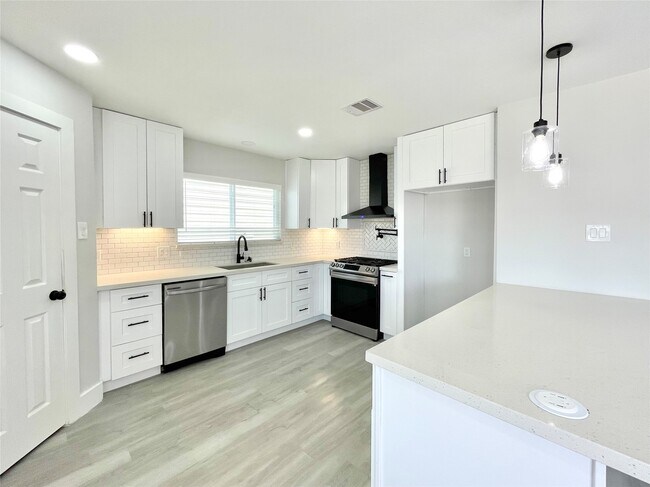 Building Photo - 20919 Hall Colony Ct