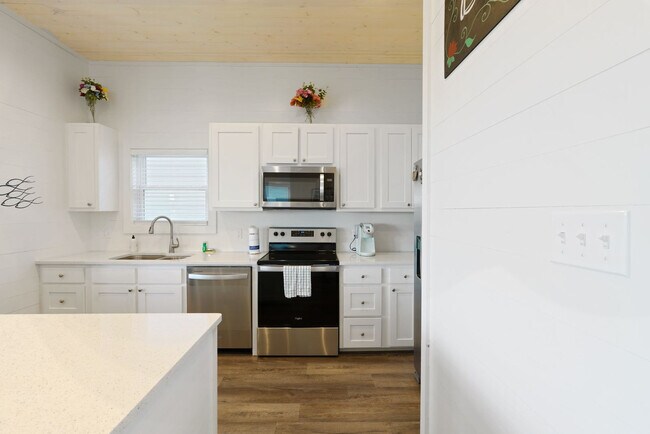 Building Photo - 5497 TX-361