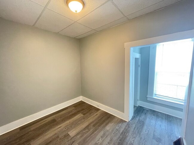 Building Photo - 31 Pennacook St