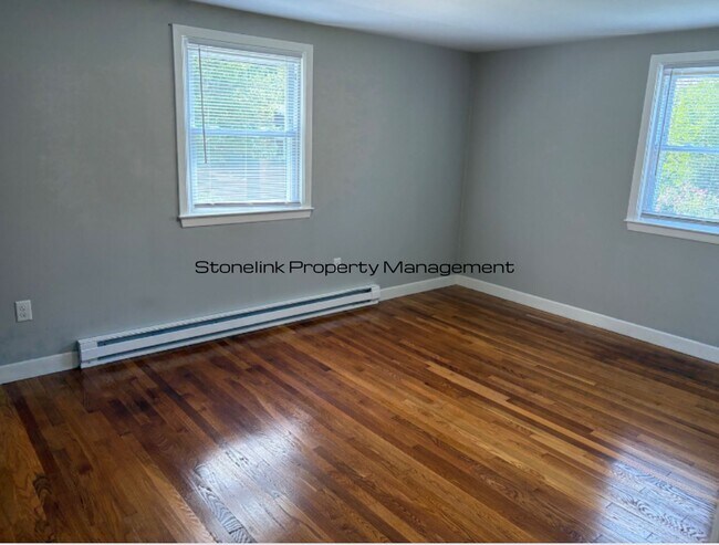 Building Photo - 31 Studley Ave